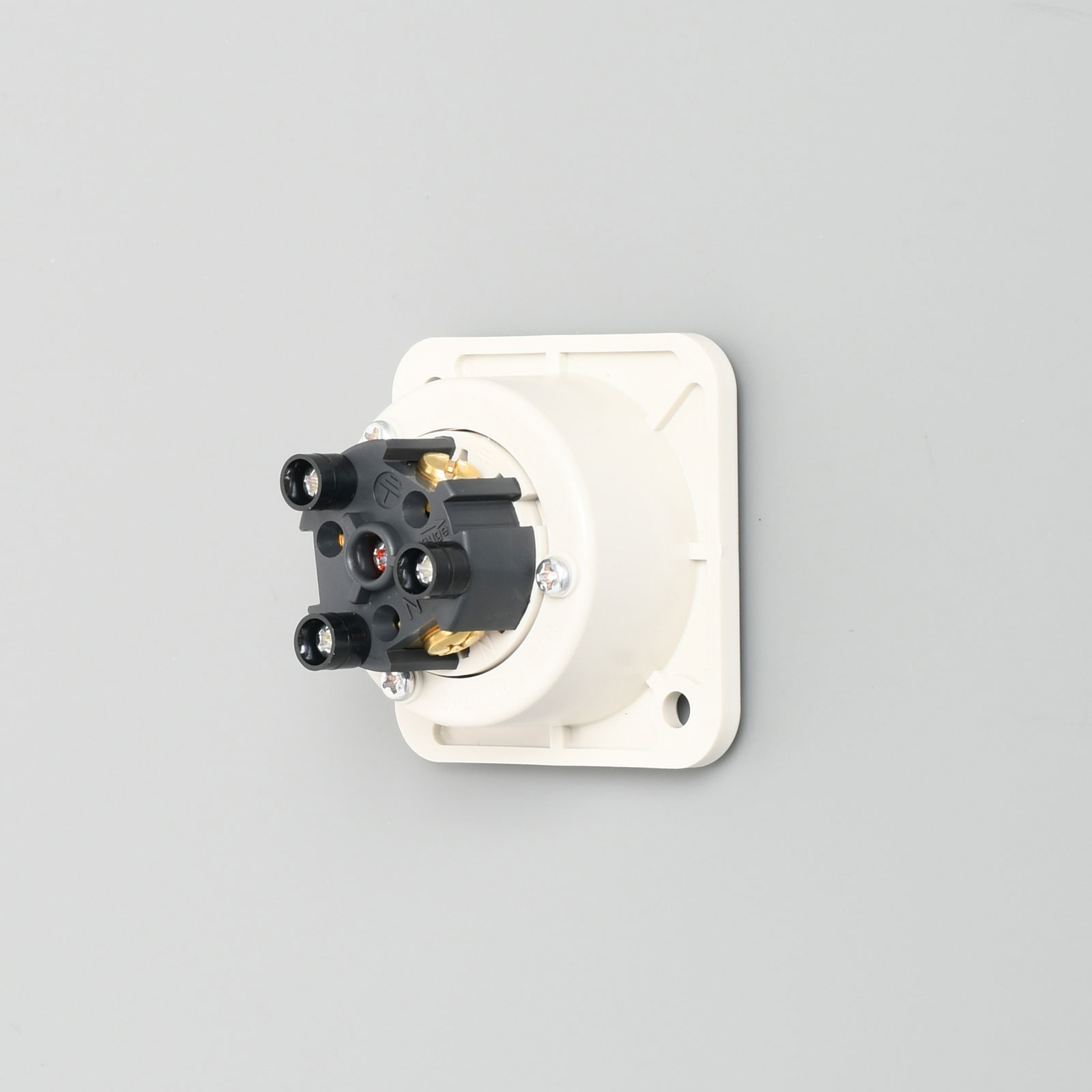 thumbnail image 2 of OCSParts NEMA 5-15 Grounding Flanged Inlet - 15A 125V AC, 2 Pole 3 Wire, CUL Listed 2 of 6