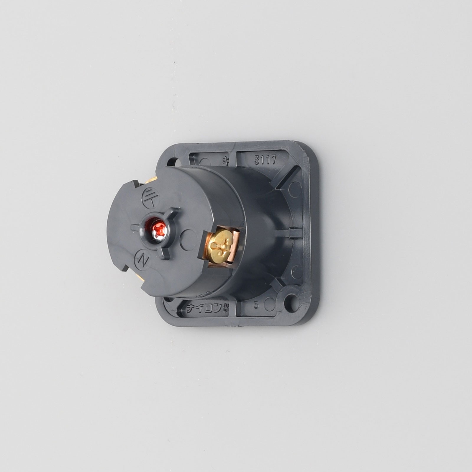 2Pole 3Wire Grounding 15A 125V Panel Mount Outlet 3117 AMERICAN DENKI