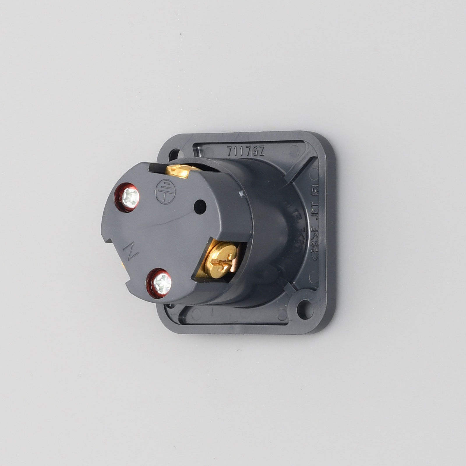 2Pole 3Wire Grounding 15A 125V Panel Mount Outlet 7117GZ AMERICAN DENKI