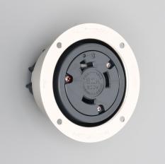Flanged Receptacle