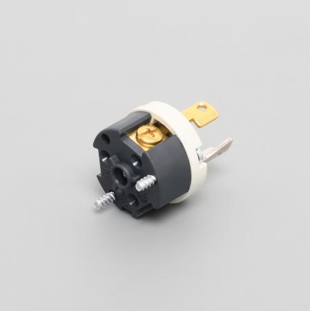 Plug (Nylon Housing)