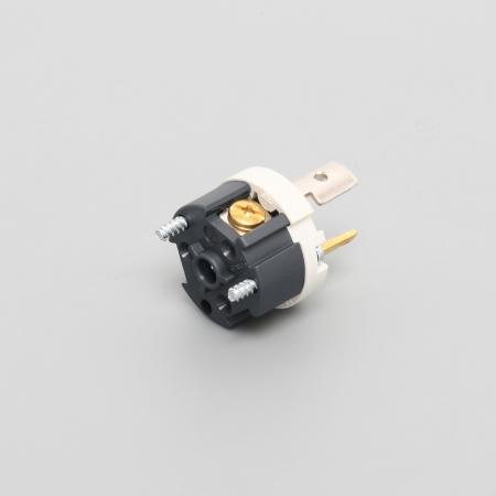Plug (Nylon Housing)