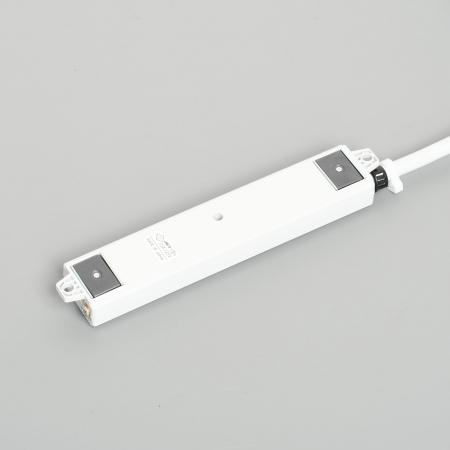 General-purpose Power Strip, 4 Clamp Locking Outlet with 3m Cord and Harness Plug