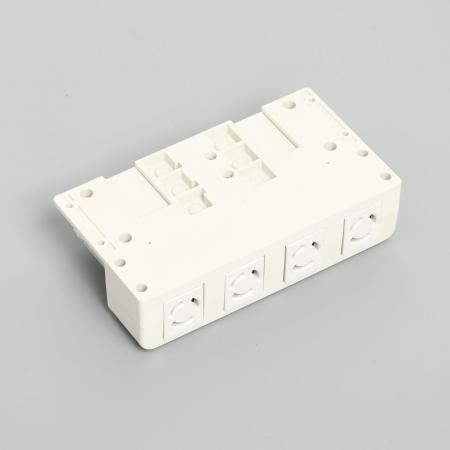 Access Tap, 4 Twist Locking Outlet