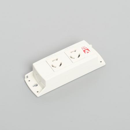 Multiuse Power Strip, 2 Twist Locking Outlet with 3m Cord and Twist Locking Plug