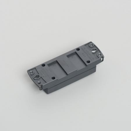 Multiuse Power Strip, 2 Clamp Locking Outlet